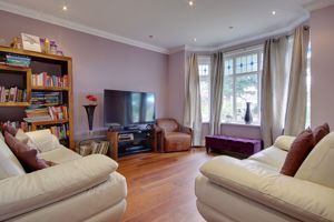 Lounge- click for photo gallery